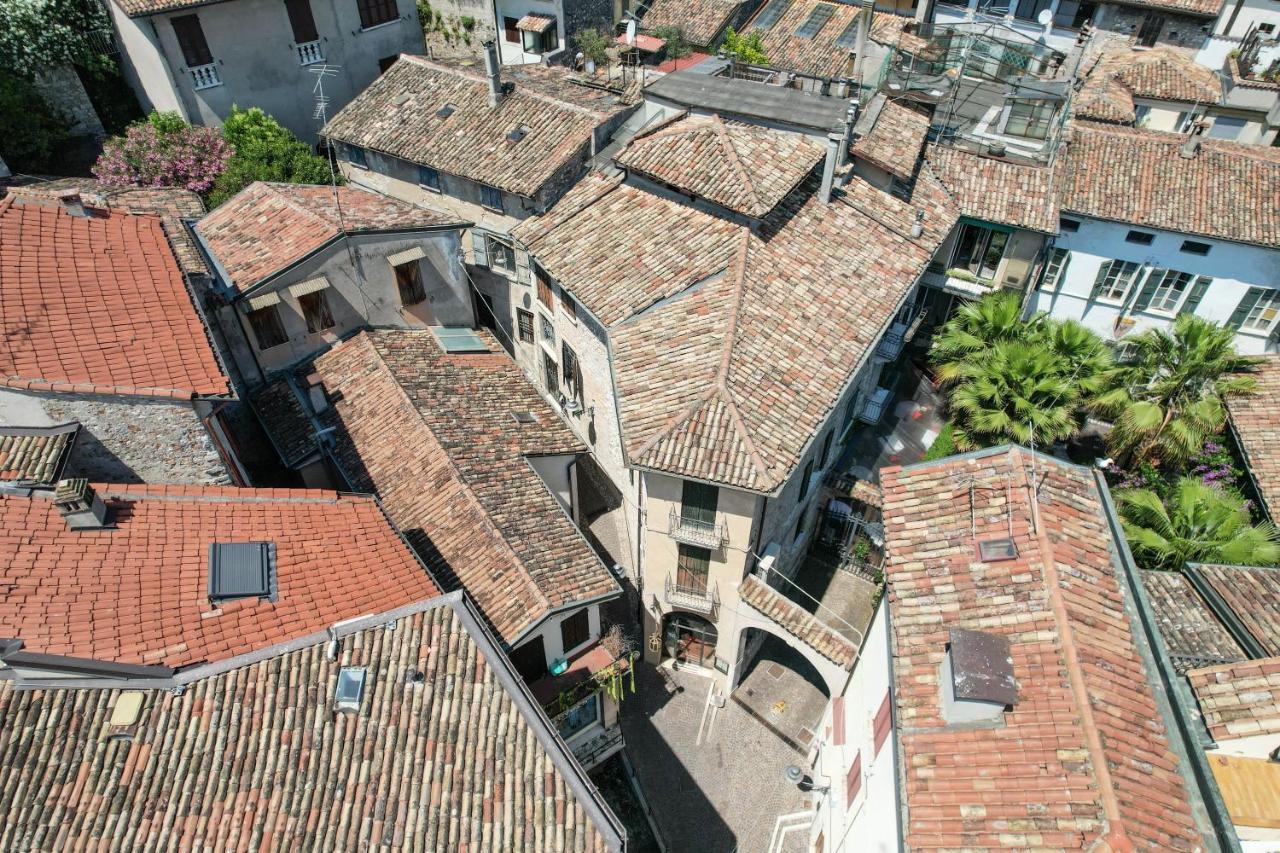 Steps From The Lake - Charme In The Inner City Desenzano del Garda Extérieur photo