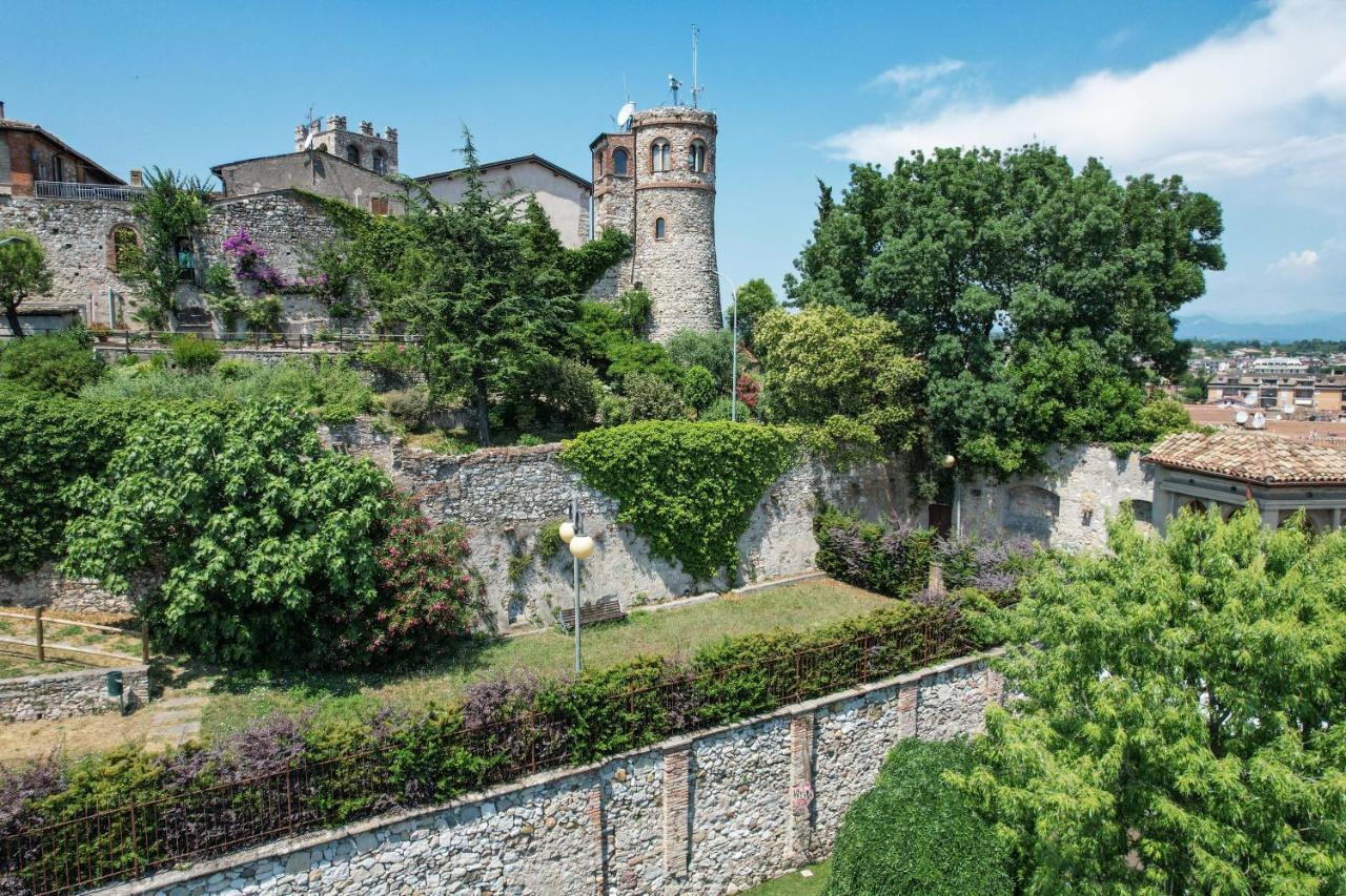 Steps From The Lake - Charme In The Inner City Desenzano del Garda Extérieur photo