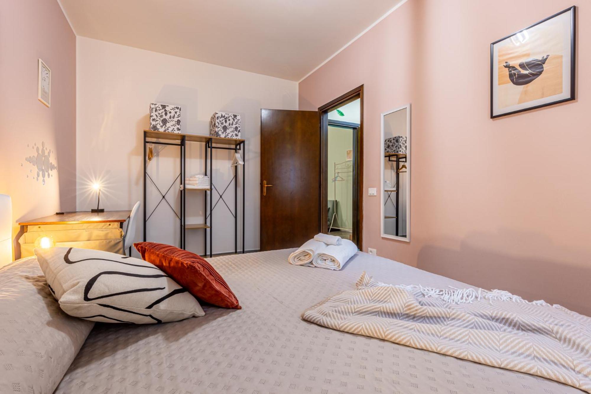 Steps From The Lake - Charme In The Inner City Desenzano del Garda Extérieur photo